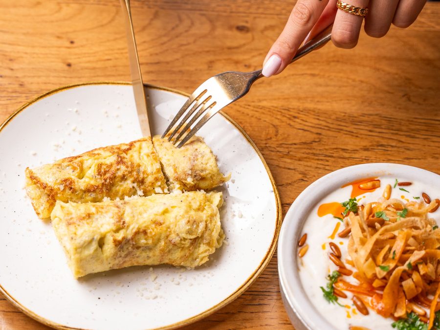 Rolled pepper, tomato and herb omelette fingers